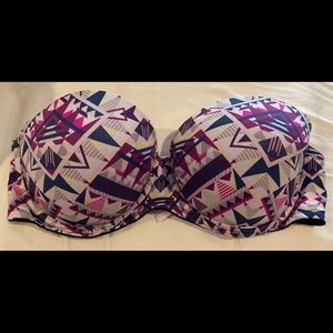 Multi colored strapless bra